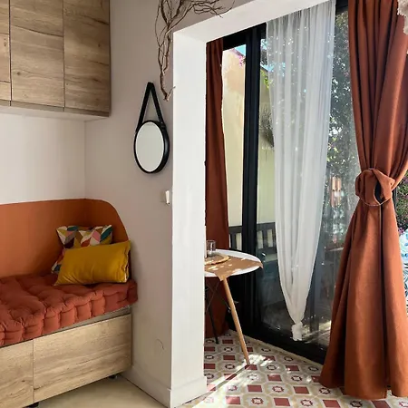 Appartement Avec Terrasse à 300 M De La *